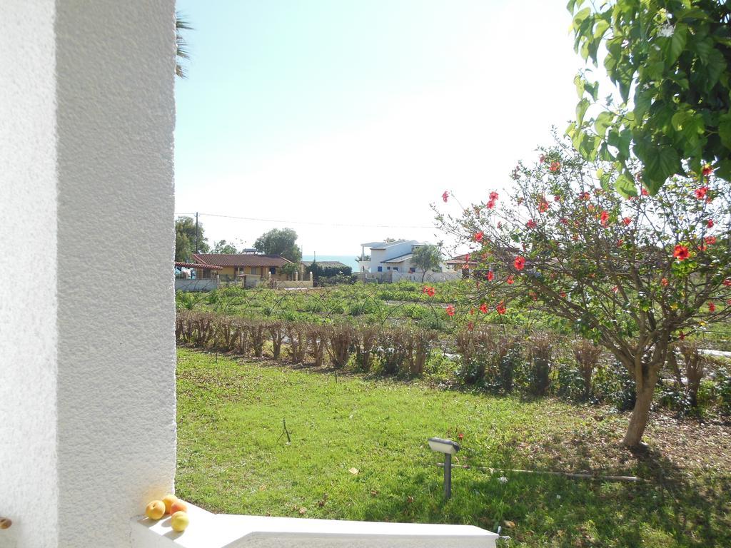 Helonata Apartments Arkoudi Buitenkant foto
