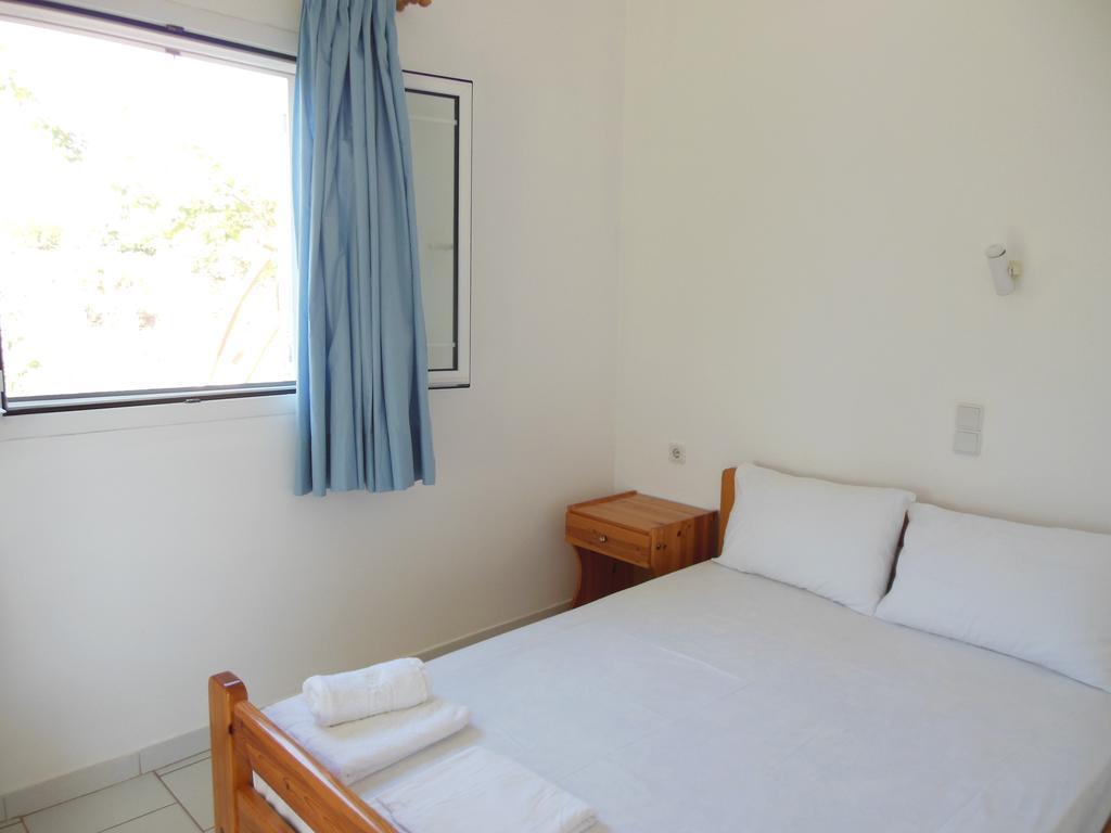 Helonata Apartments Arkoudi Buitenkant foto