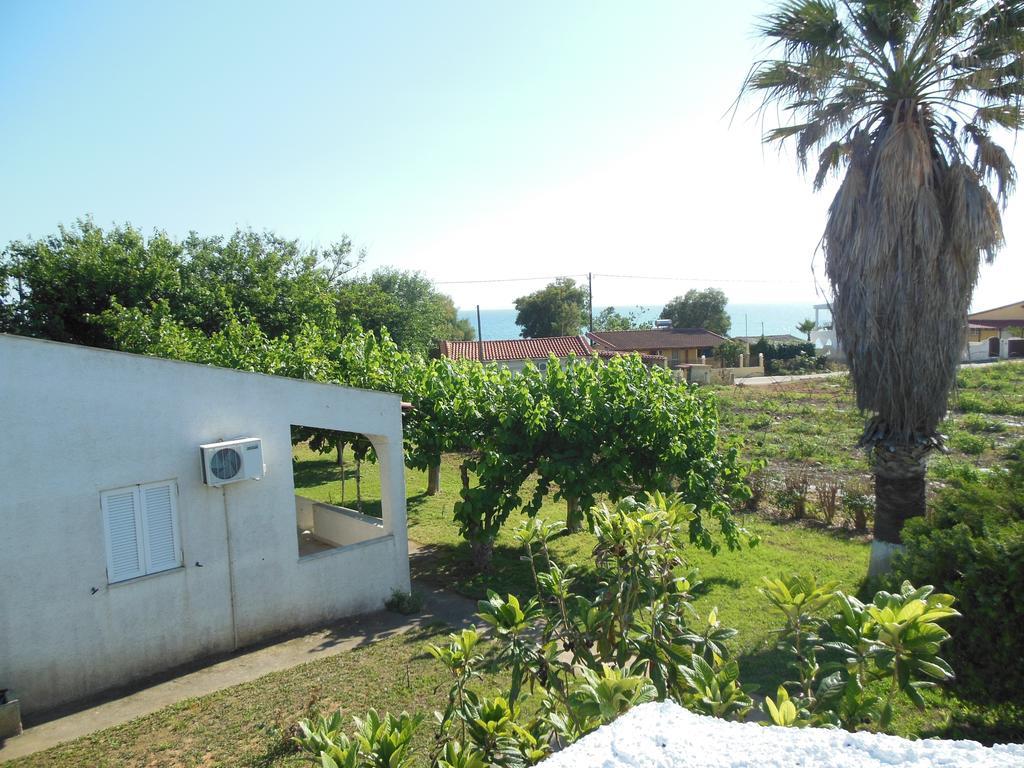 Helonata Apartments Arkoudi Buitenkant foto